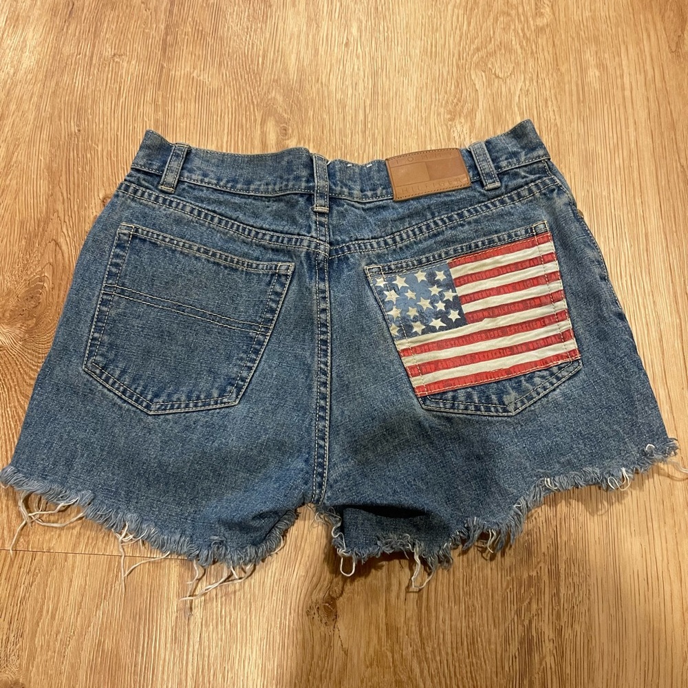 Tommy hilfigure American flag shorts